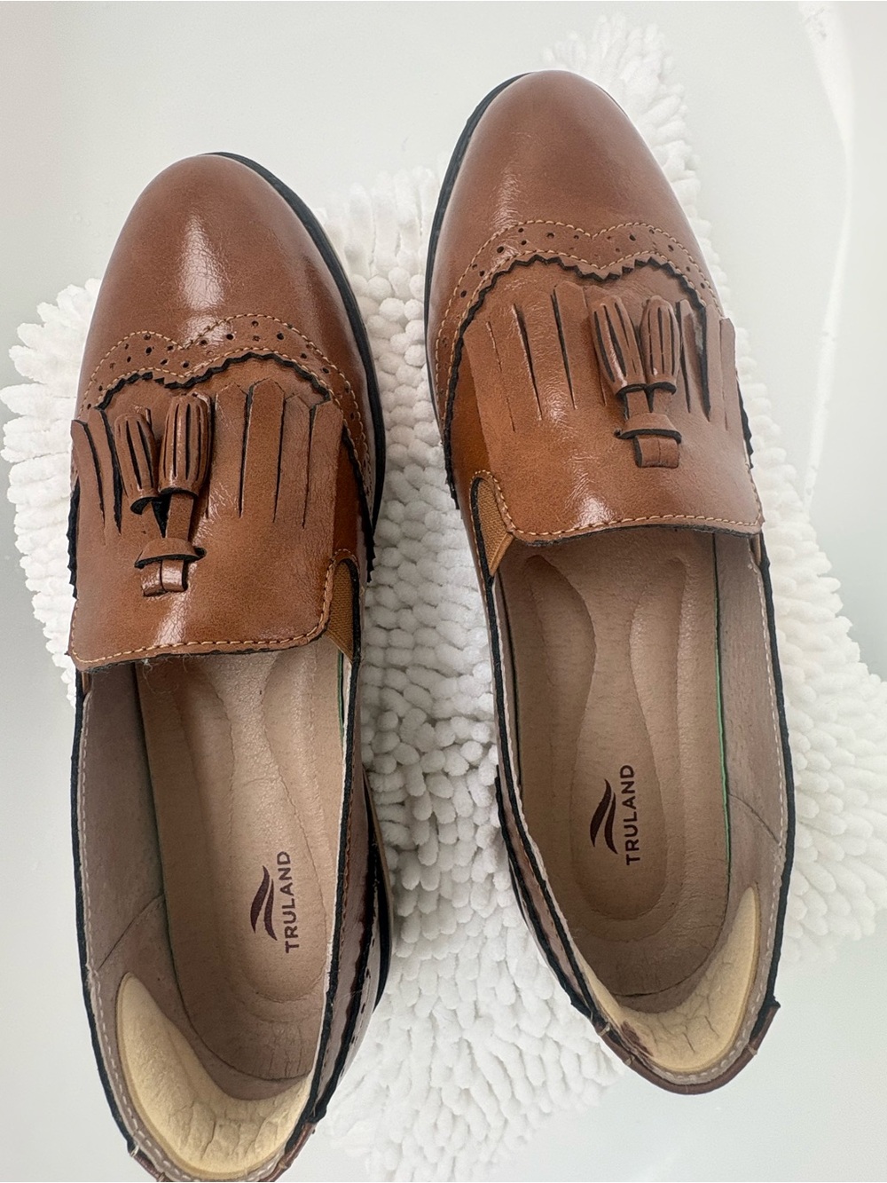 Cute Women’s Tan Tassel Fringe Loafers